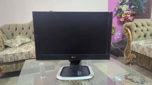 24 inche LG monitor