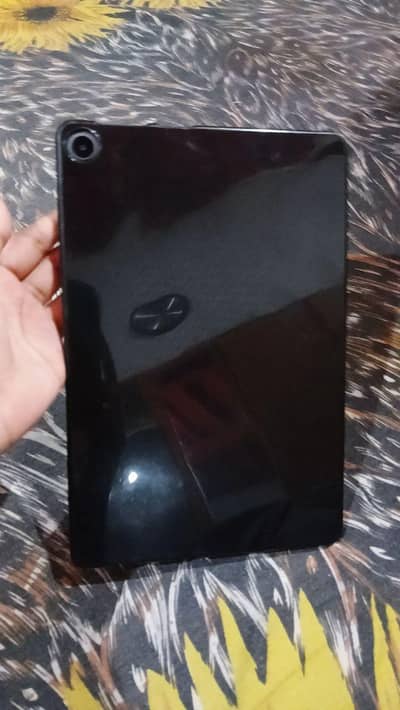 Lenovo M10 HD tablet _ used like New