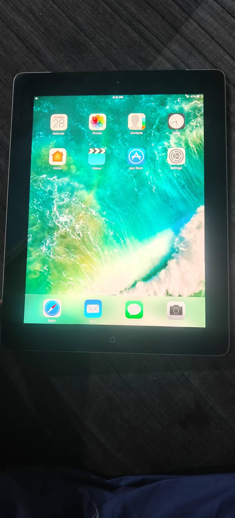 iPad. 1