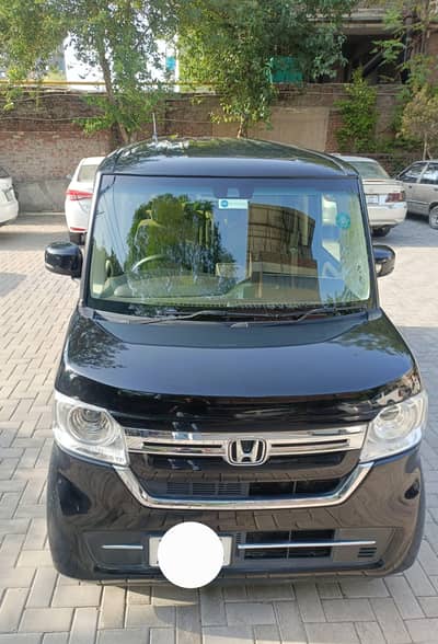 Honda N Box Custom 2022 / 2025