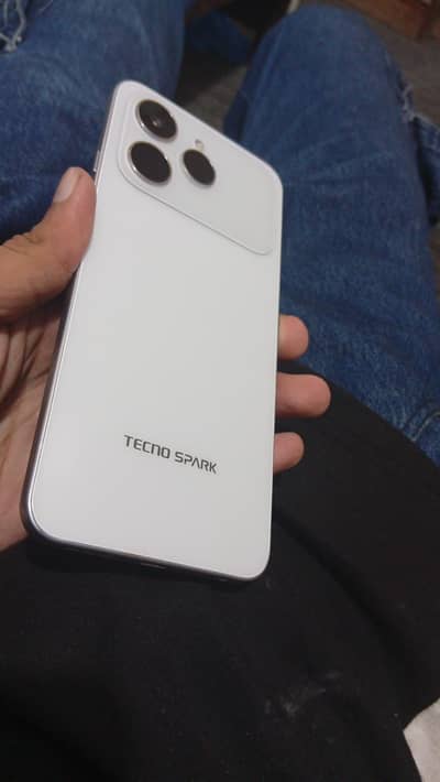 Tecno Spark 40