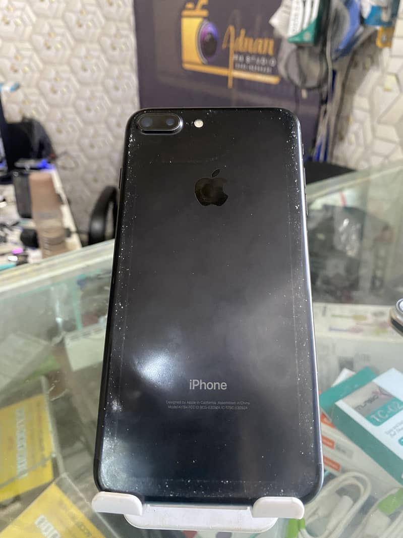 Apple iPhone 7 Plus 0