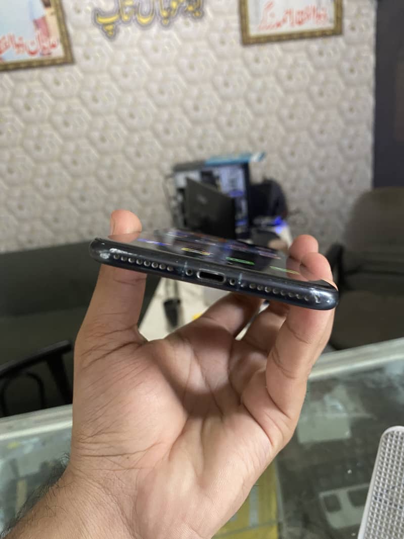 Apple iPhone 7 Plus 3