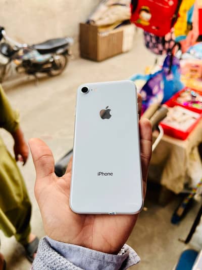 Apple iPhone 8