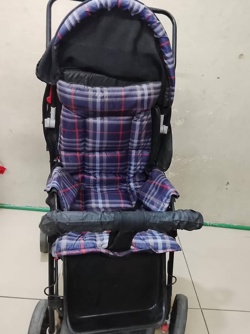 stroller 0
