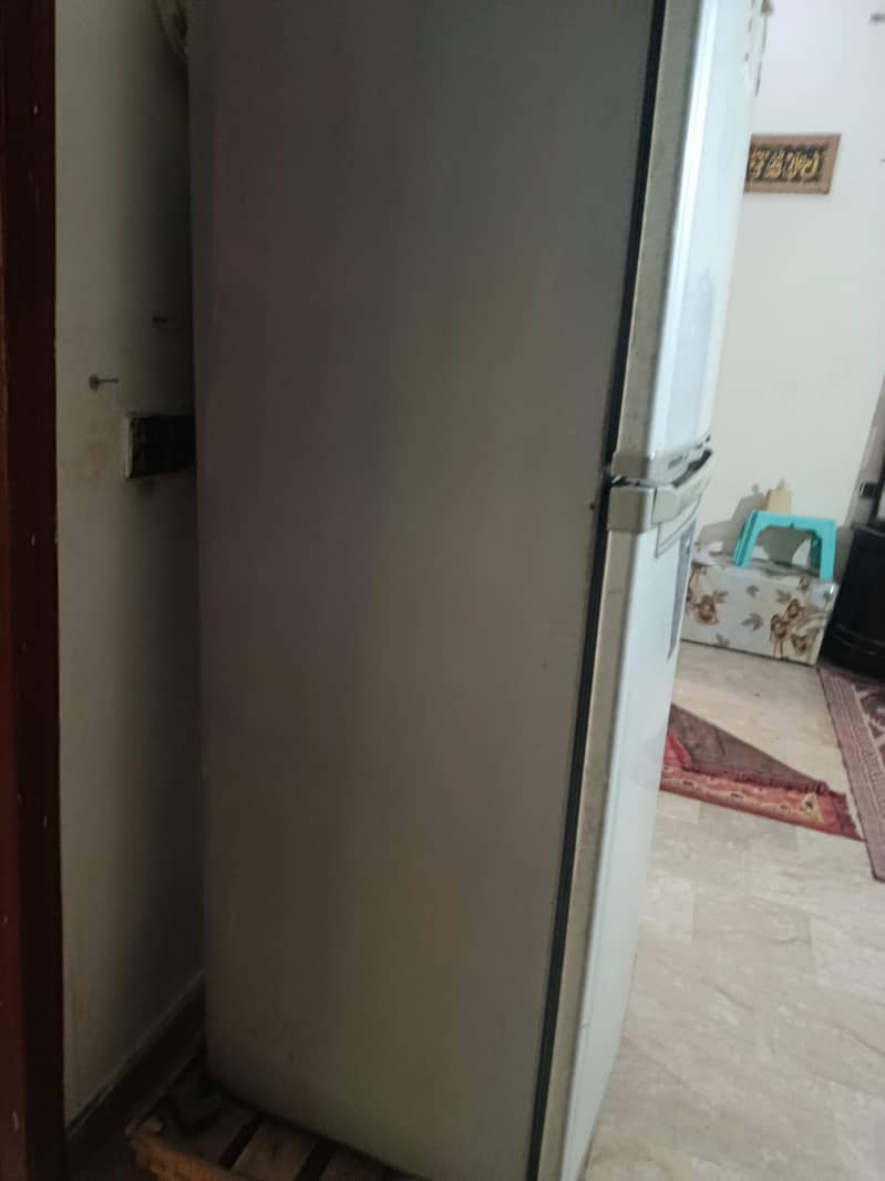 fridge 0