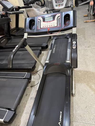 Treadmills | Running Machines | Electric treadmills | Butt Fitness