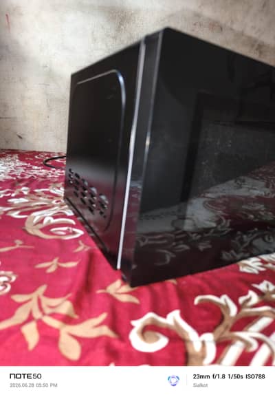 Microwave oven Kitchen items Home items