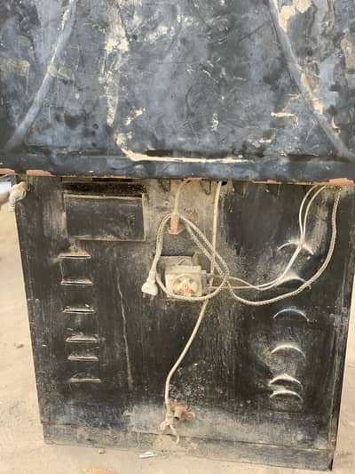 2 Burner Gas Cooker with Oven – Good Condition