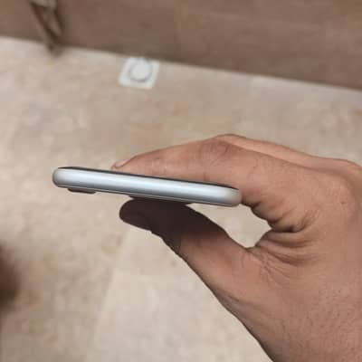 Apple iPhone SE jv