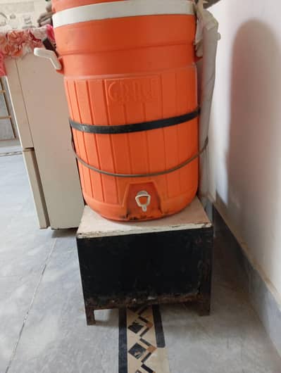 Electric water cooler