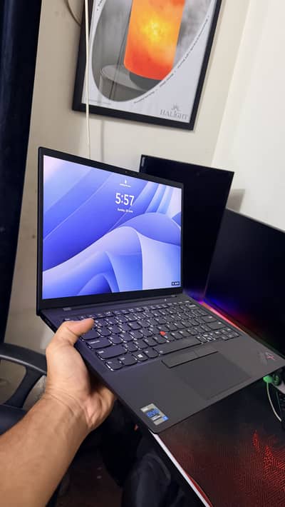 Lenovo Thinkpad X1 Carbon Gen 9 | i7-11th gen