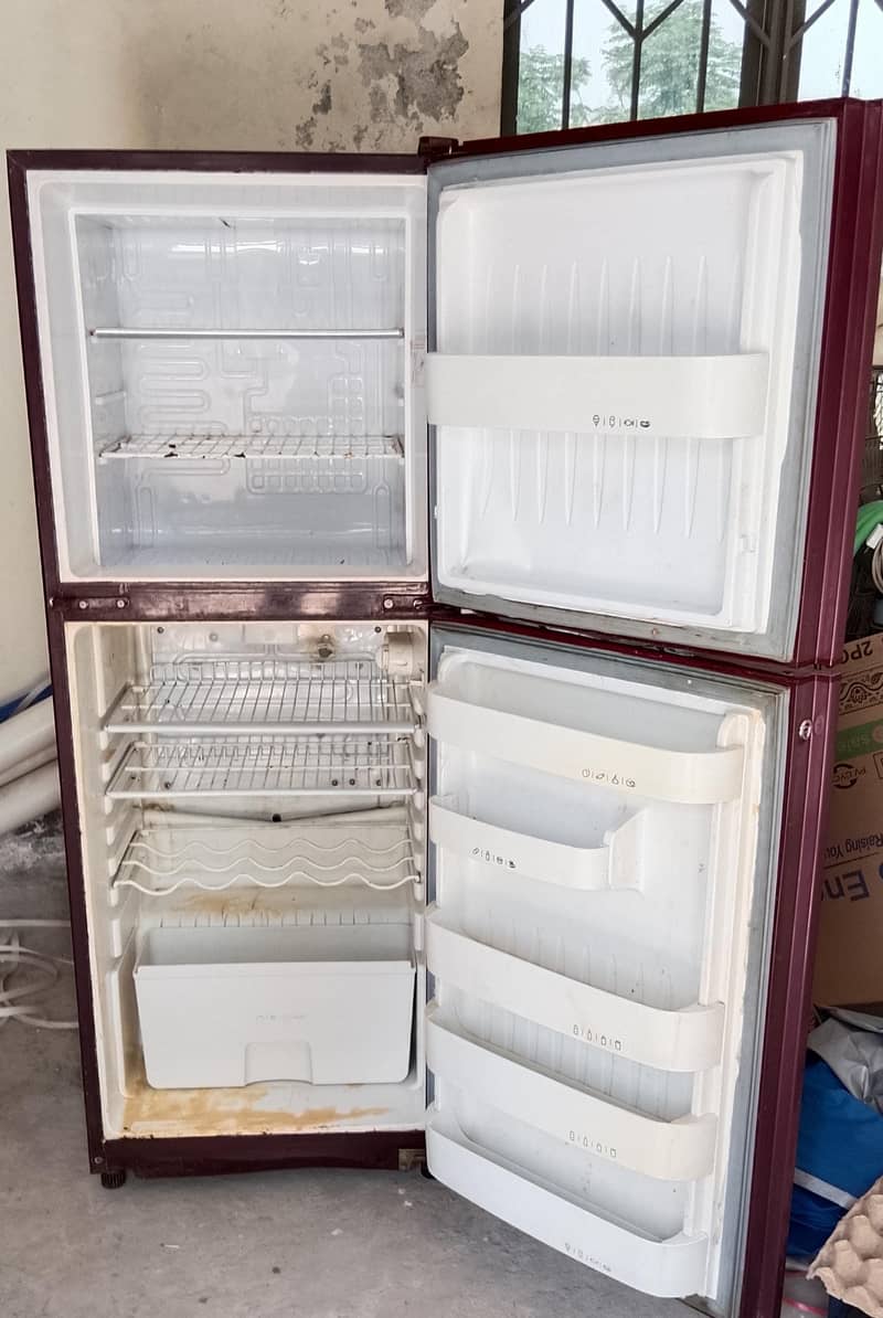 Orient fridge small size 3