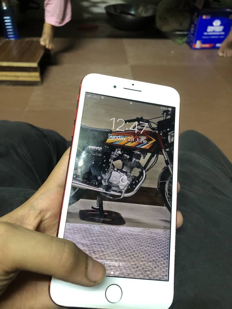 Apple iPhone 7 Plus 6