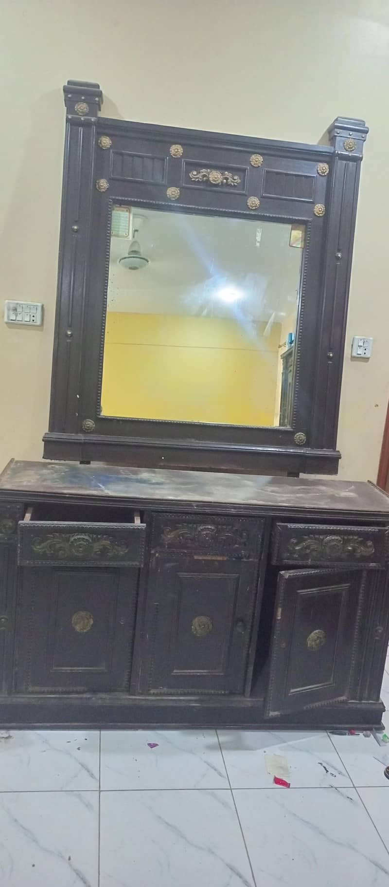 Dressing Table 1