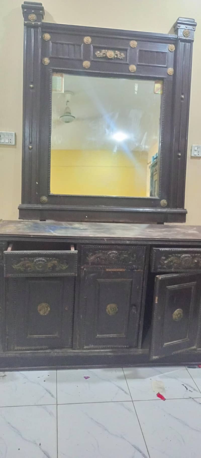 Dressing Table 2