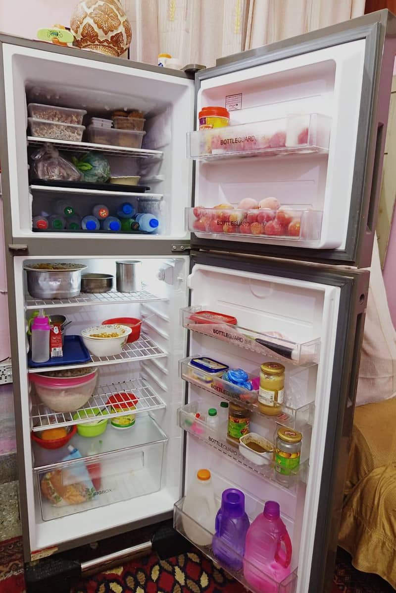 Refrigerator 4