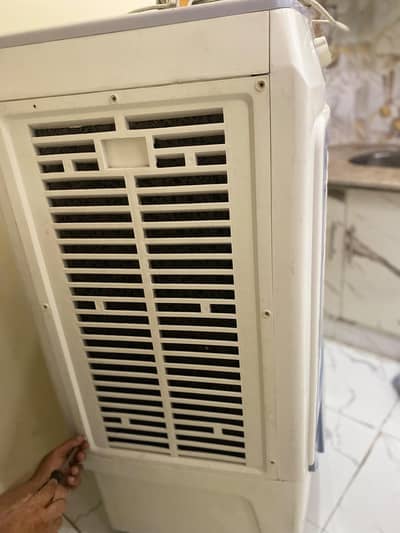 genuine 9/10 genuine mototr pump 16000 need money For Fee umiversity