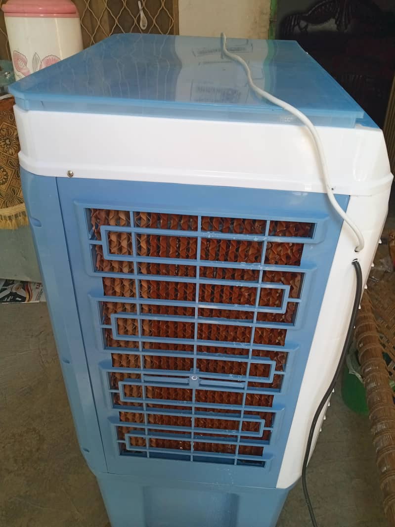 AC/DC COOLER. 2