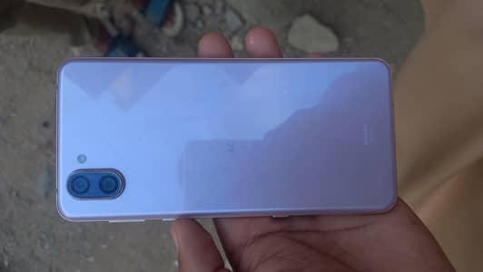 Sharp Aquos R3