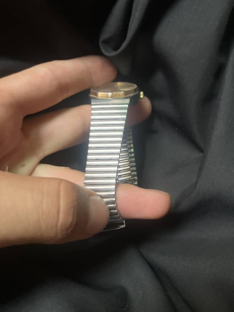 Watch 2