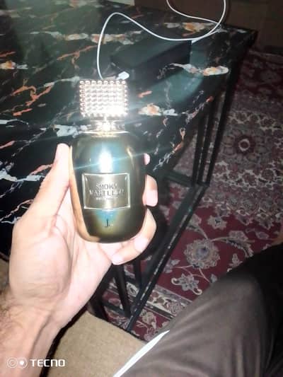 Smoky vanillin perfume