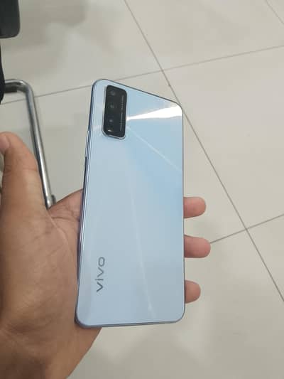 Vivo Y20 (4/64 GB) With Box & Charger