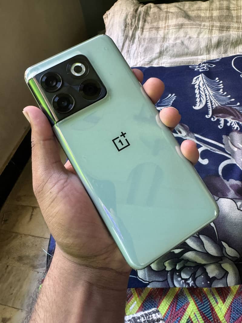 One Plus 10T 5