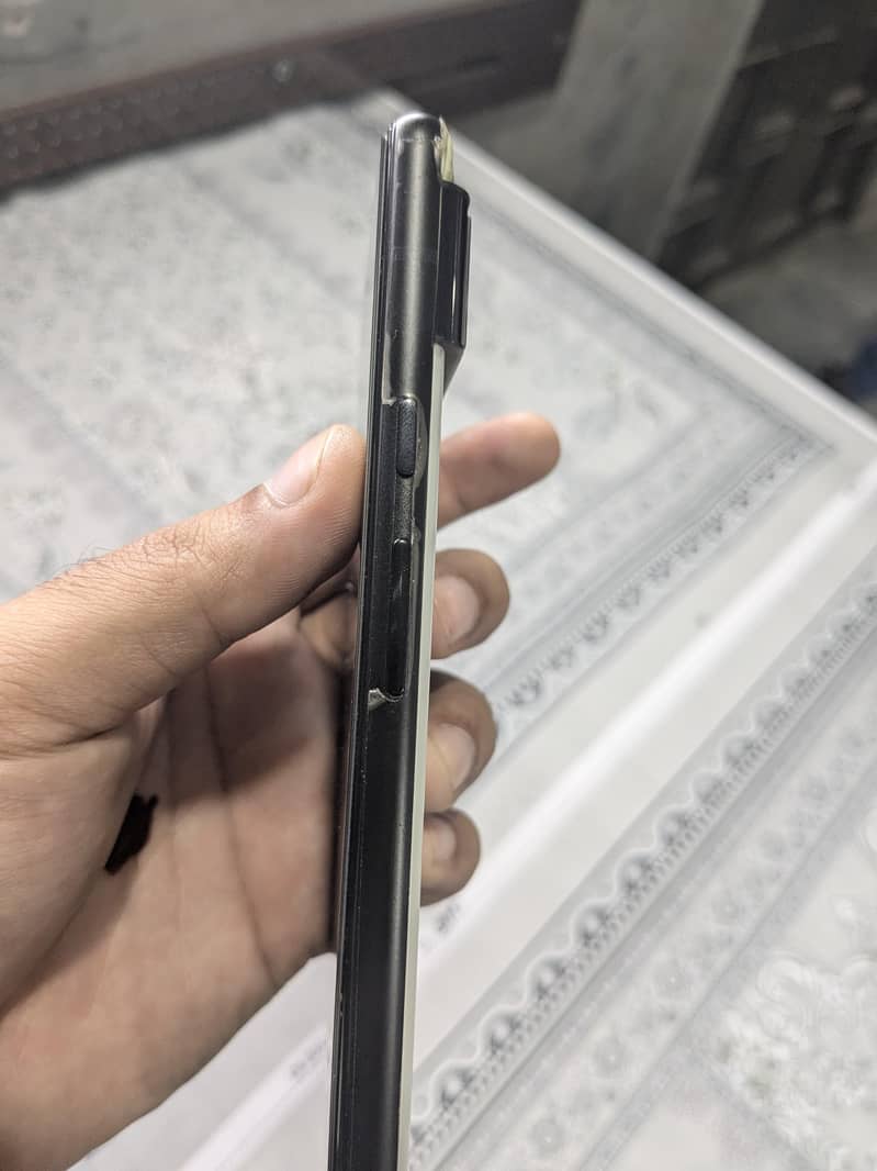 Google Pixel 6 4