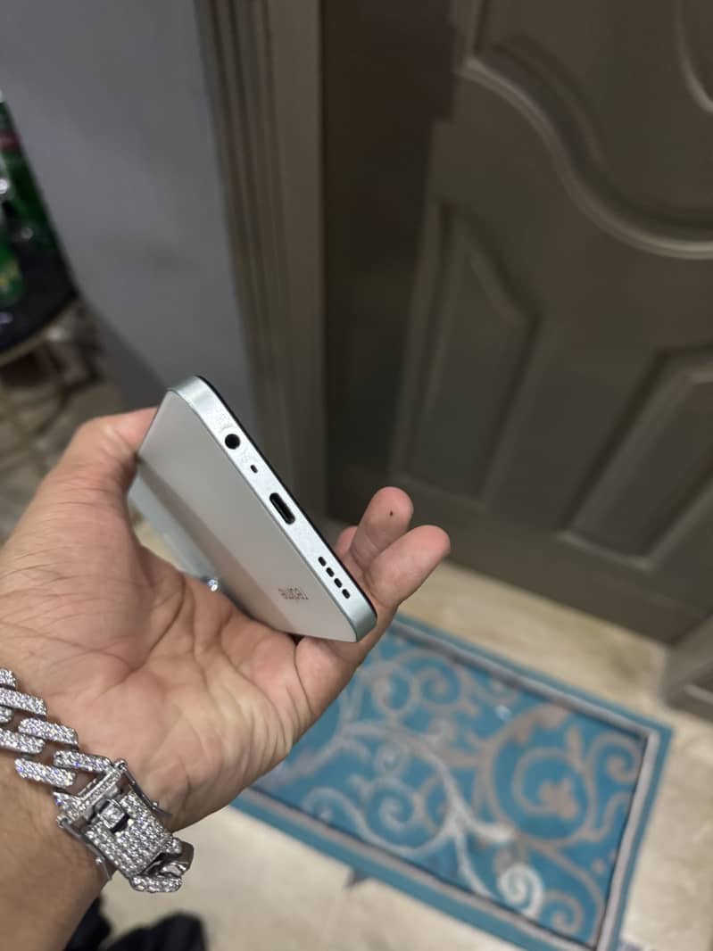 Realme Note 60x 2