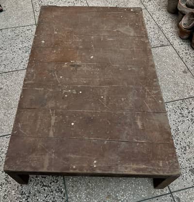 Wooden takht