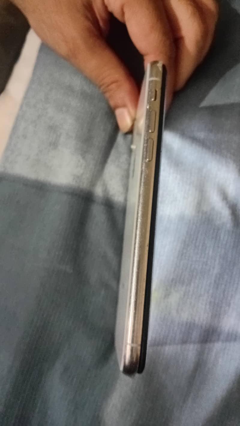 Apple iPhone X 1