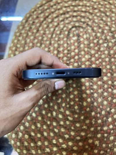 Iphone 13 midnight blue