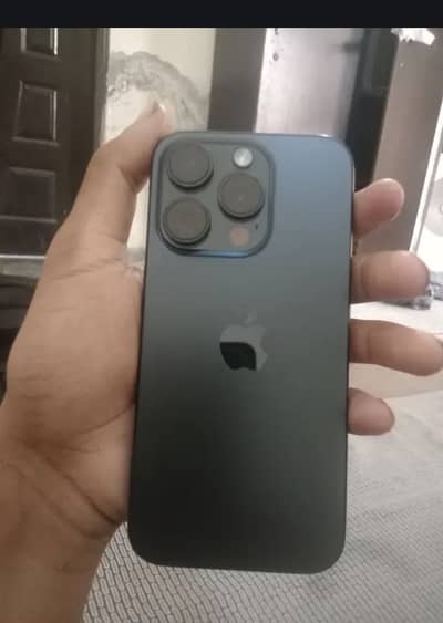 Apple iPhone 16 Pro
