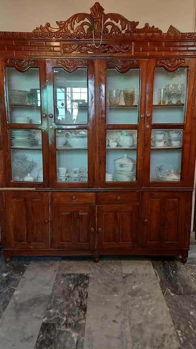 Showcase / jhola / charpayi for sale