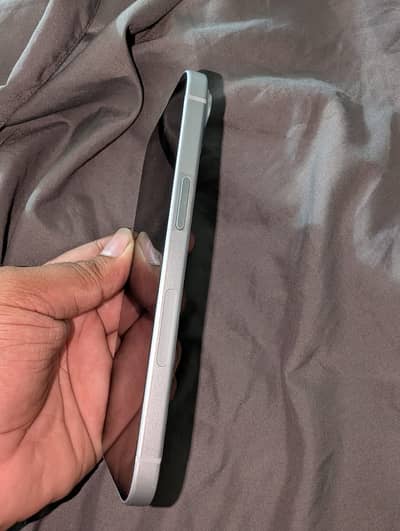 Apple iPhone 15
