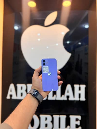 Apple iPhone 12