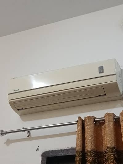 Orient 1.5 ton Ac for sales  home  used