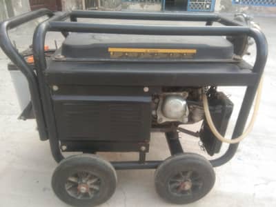 Jiang Dong (Generator) used 3500 watt like new