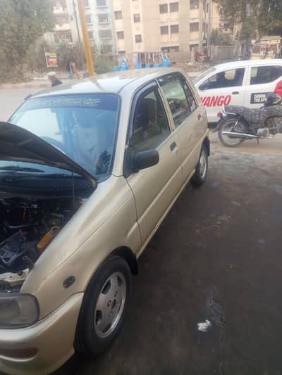 Daihatsu Cuore 2012