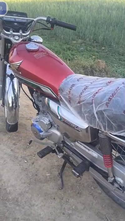 Honda 125 CG model 2023 WhatsApp 03 29 35 54 424