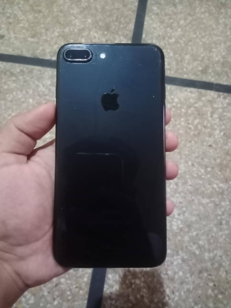 Apple iPhone 7 Plus 2