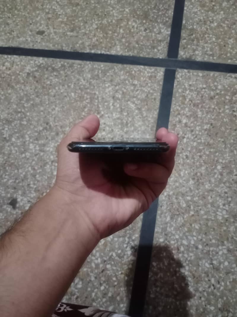 Apple iPhone 7 Plus 4