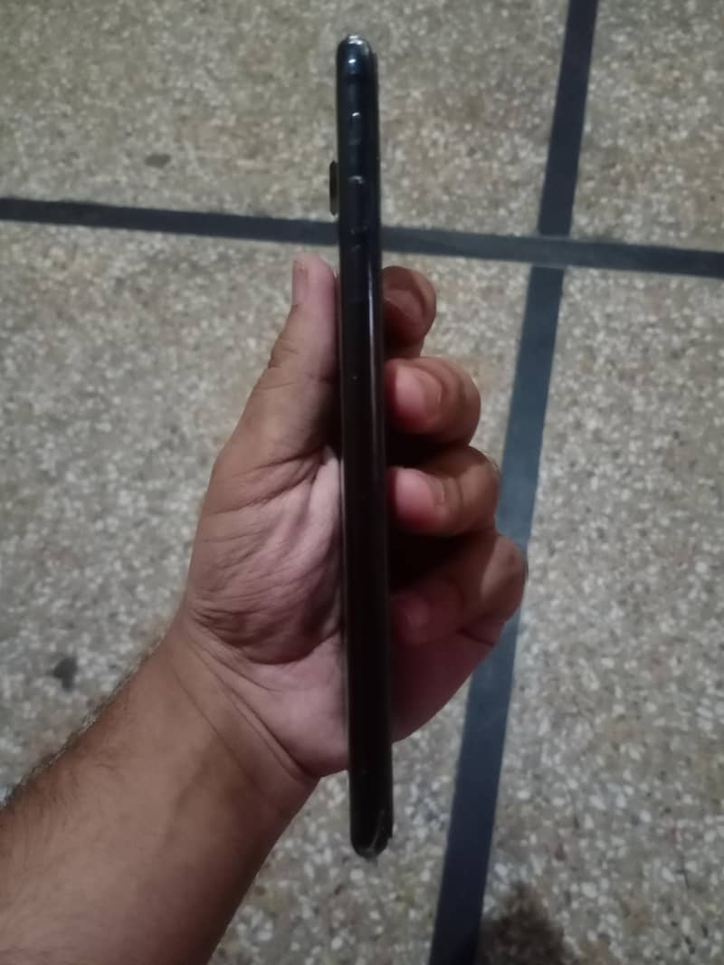 Apple iPhone 7 Plus 6
