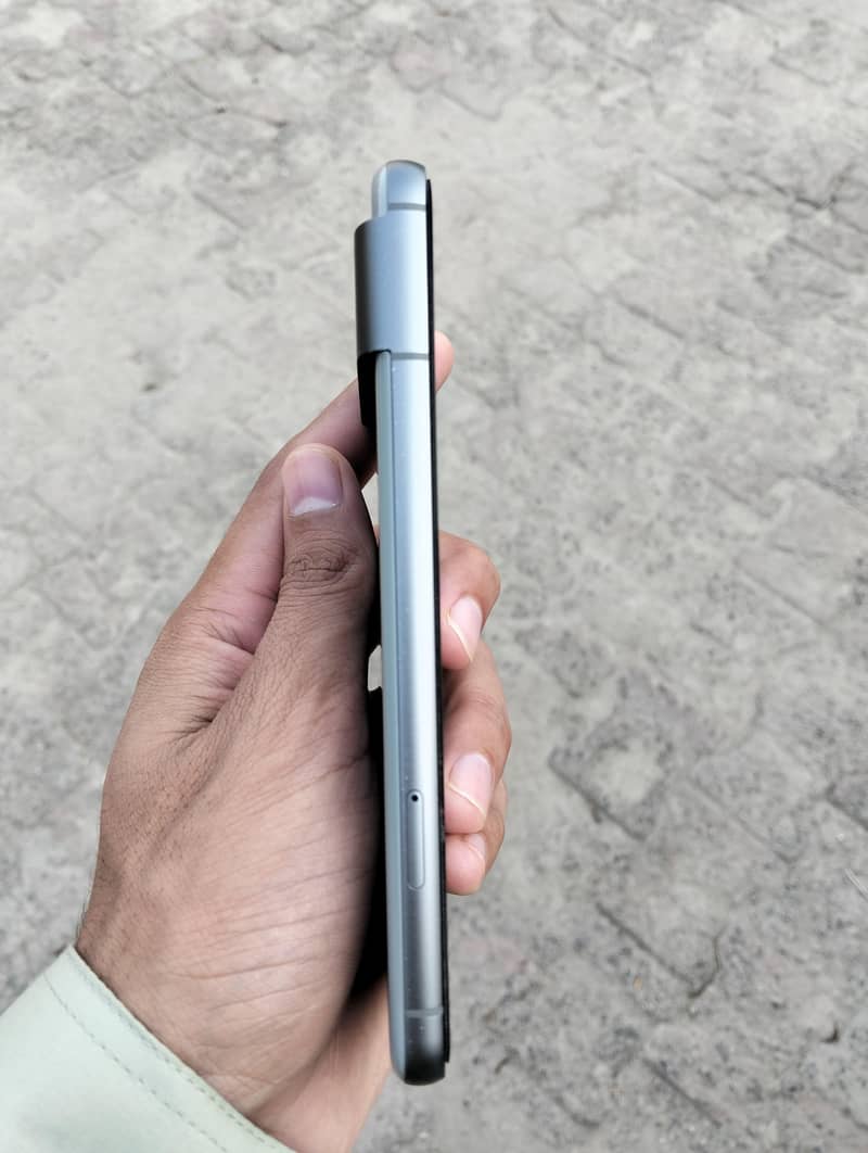 Google Pixel 8 2