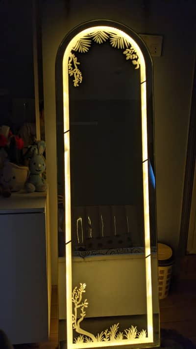 LED FULL-LENGTH MIRROR