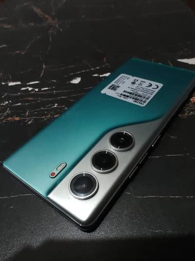 Tecno CAMON 40 Pro