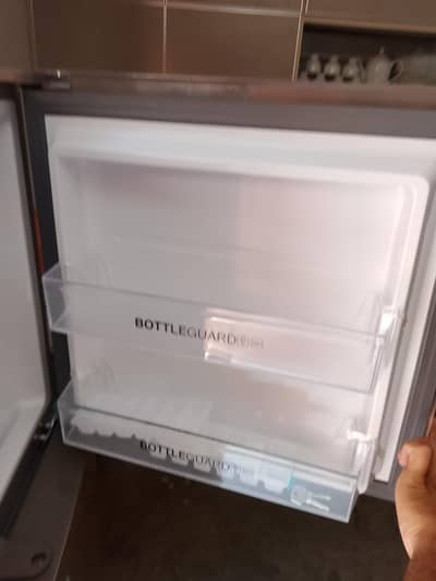 Haier HRF-276