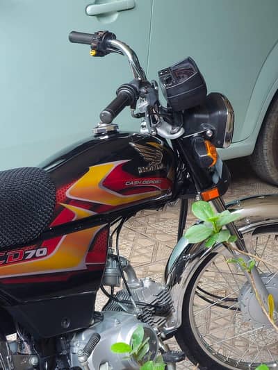 Honda CD 70 Black 2026