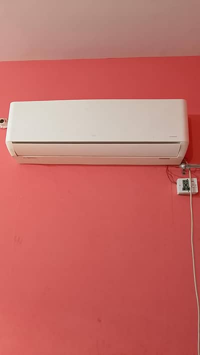 TCL SPLIT AC 1.5 TON FOR URGENT SELL